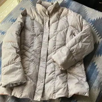 가볍고 따뜻한 다운 자켓