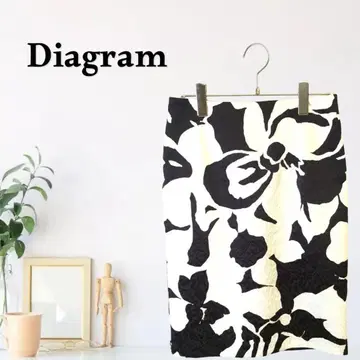 zA53 [M] Diagram 타이트 스커트 모노톤 I라인