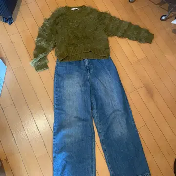 XOXO 프린지 니트와 데님 팬츠 세트