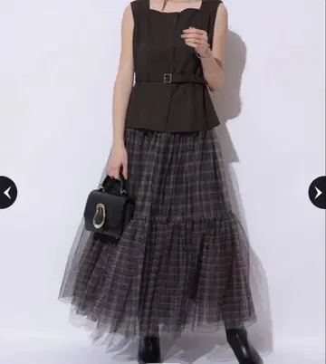 [매장 한정판] 베스트 도킹 원피스 다크 브라운 체크 무늬