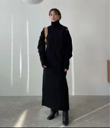 [택 포함 새상품] CLANE 2WAY 오프 숄더 니트 블랙