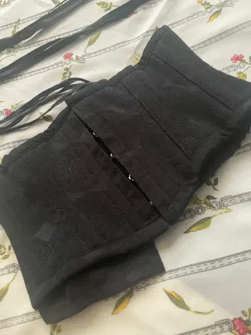 abilletage / 레이스 프린트 베리 숏 코르셋 사이즈 2