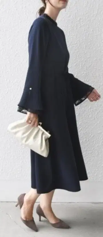 극미품! SHIPS 레이스 허리 리본 플레어 원피스