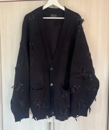 단케 셰인 데미지 가공 오버 사이즈 블랙 가디건