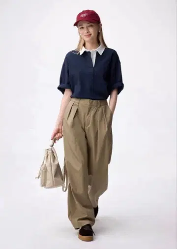 [ GU 완판일 ] 치노 배럴 레그 턱 팬츠 S 사이즈