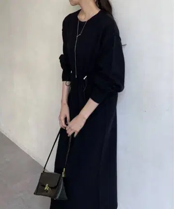 thevon. 드로스트 니트 롱 원피스