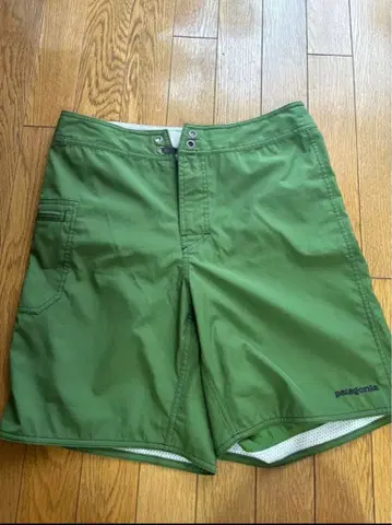 patagonia 그린 컬러 숏팬츠