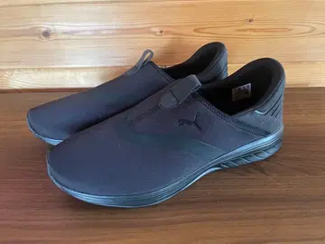 Puma 블랙 슬립온 28cm