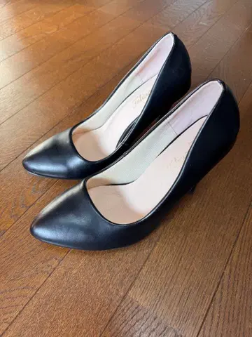 블랙 가죽 스틸레토 펌프스 힐 중고