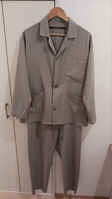 니코앤드 - 그레이 캐주얼 수트 셋업 남성용 M 사이즈