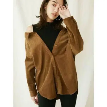 브라운 코듀로이 오프숄더 셔츠