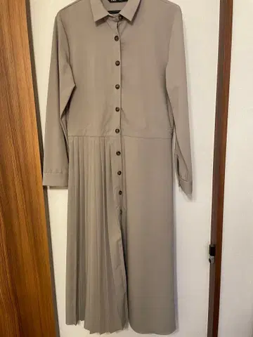 ZARA 자라 비대칭 플리츠 셔츠 원피스 앞 버튼