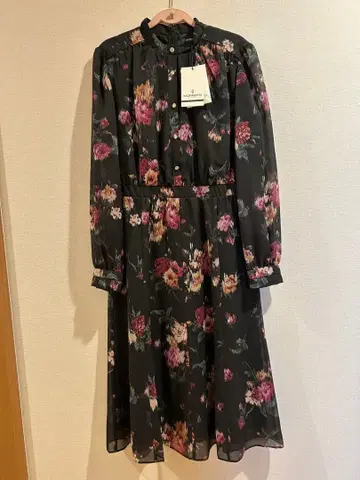 모라비토스펠(MORABITOSPELL) 그라데이션 원피스 88000엔