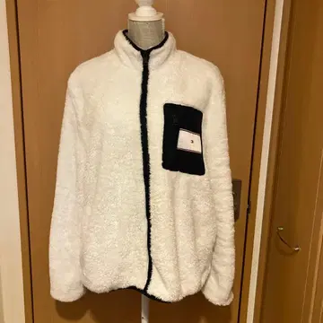 새상품급 타미 힐피거 보아 자켓 푹신푹신