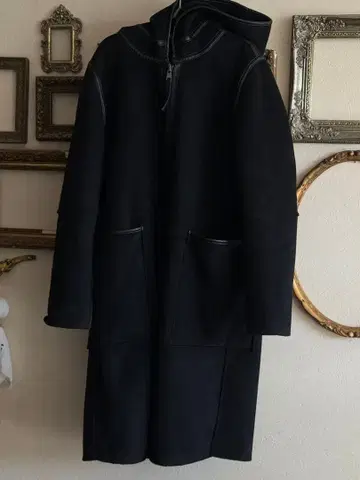 새상품급 ZARA 후드 부착 리버서블 블랙 인조 모피 무스탕 코트