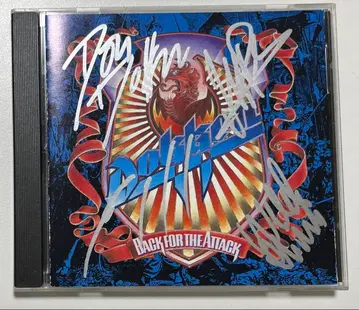 Dokken Back for the Attack 사인 포함