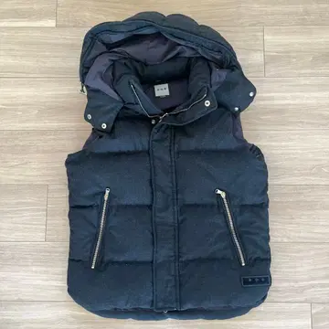 TATRAS 네이비 다운 베스트 후드 부착