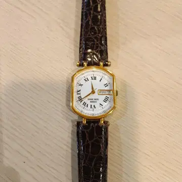 HANAEMORI MONSiEUR 손목시계