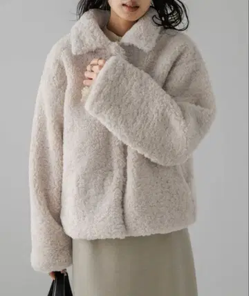 [ 새상품 ] SUGAR BISKET 보아 자켓