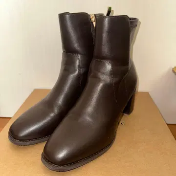 오리엔탈 트래픽 청키힐 미들 부츠 LL(25.0~25.5)