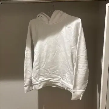 바나나리퍼블릭 화이트 후드티 후드 부착