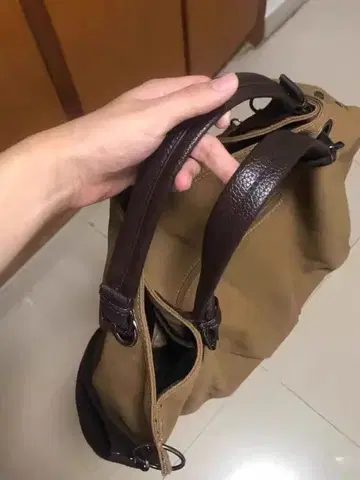 브라운 캔버스 숄더백