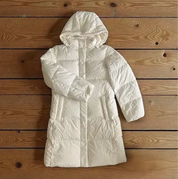 미사용 유니클로 프리미엄 다운 롱 코트 화이트 L