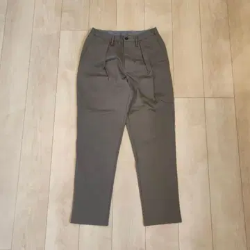 CURLY 컬리 카키 팬츠 2