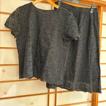 유니클로 블랙 레이스 셋업