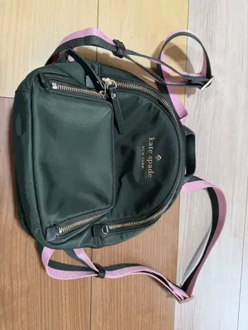 케이트 스페이드 다크 그린 백팩