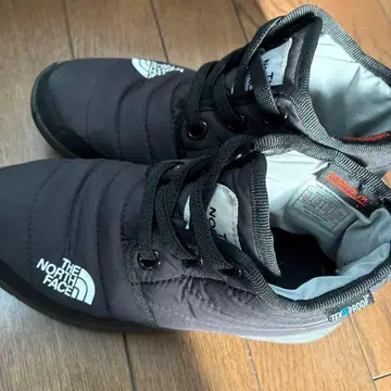 THE NORTH FACE 눕시 블랙 23cm