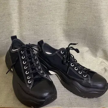 [ 한정 판매 ] 컨버스 27cm 통굽 스니커즈