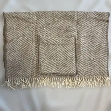 라푸안 칸크리 / 숄