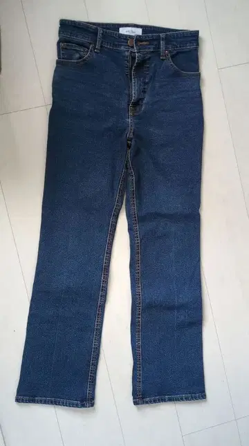 스트레이트 데님 다크 블루