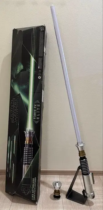 스타 워즈 라이트세이버 포스 FX 엘리트 루크 스카이워커