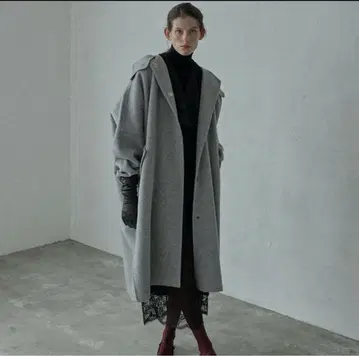 LE CIEL BLEU 그레이 후드 부착 롱 코트