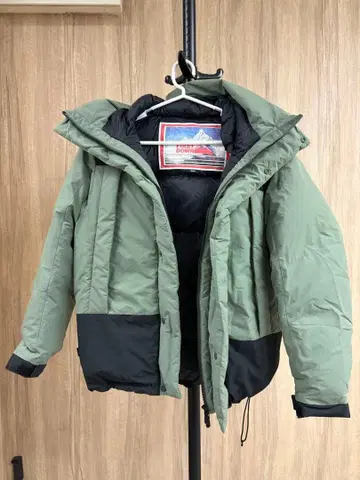 FIRST DOWN 다운 자켓 올리브 그린/블랙