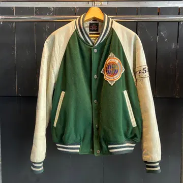 소가죽 바시티 자켓 그린 화이트 자수 로고 포함