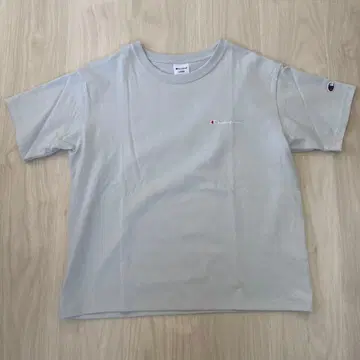 새상품 Champion T셔츠 반팔 둥근넥 면100% 로고 페일 색스
