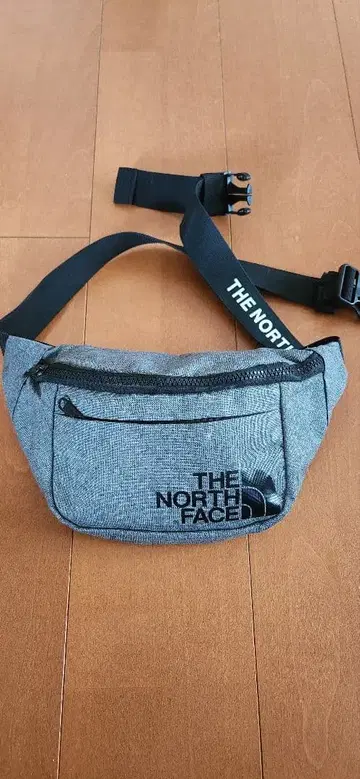 THE NORTH FACE 바디백