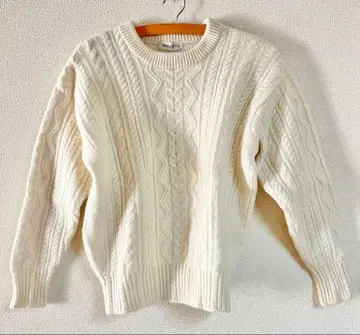 BARANSEL 아이보리 케이블 니트 스웨터