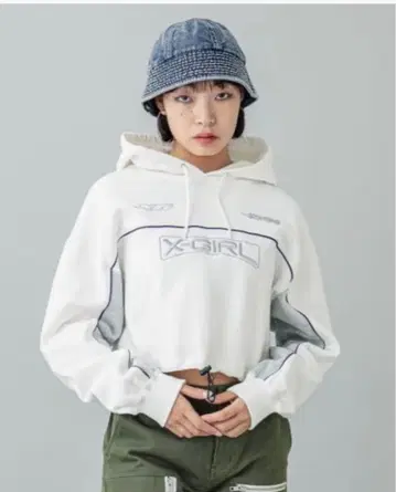 X-Girl 대비 파이핑 크롭 후드티
