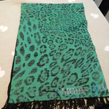 이타리야 레오파드 무늬 스톨