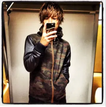 BONDS&PEACE 카모 가죽 후드티