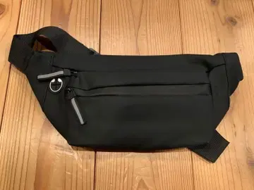 블랙 숄더백 슬림 디자인