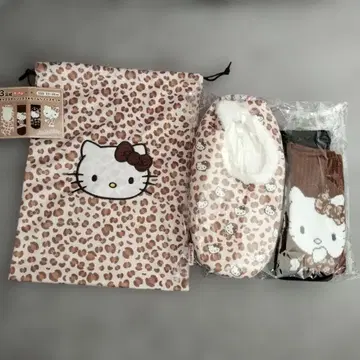 키티 삭스 & 룸슈즈 3족 세트 복주머니 포함 레오파드 무늬