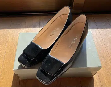 RIZ 컴포트 익스클루시브 펌프스