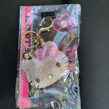 헬로키티 키링 큐빅 장식