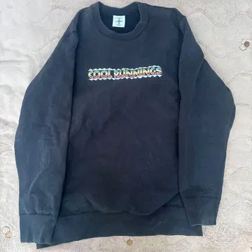 COOL RUNNINGS 블랙 맨투맨