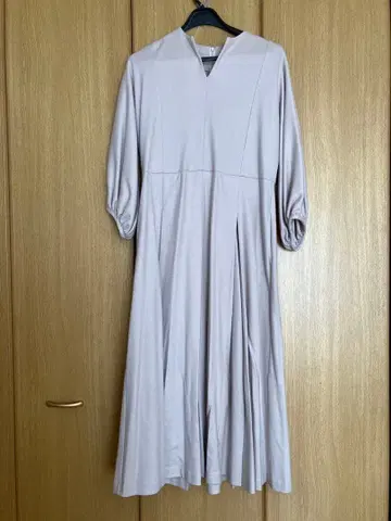 에부레 긴팔 롱 원피스